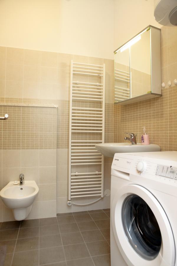 Charming San Simon Beach Apartment Jn Izola Exterior photo